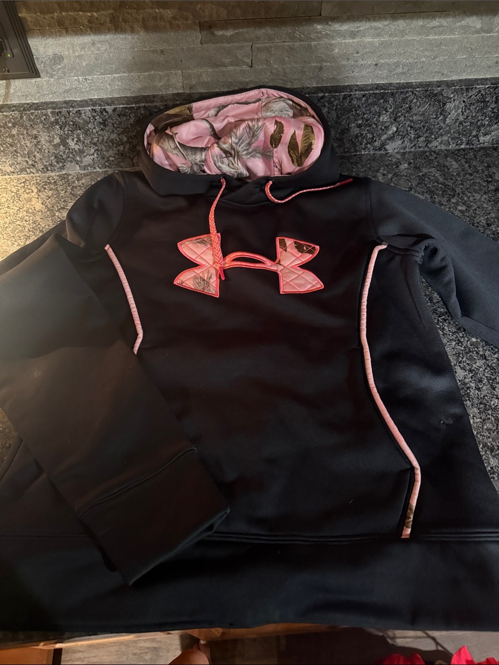 Under armor small hoodie